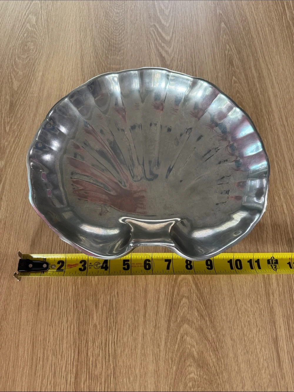 Vintage Wilton Armetale Scallop Shell Serving Dish 11.5